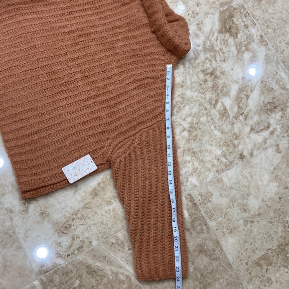 Free People Papaya Chunky Sweater. Size Small. NWT - Picture 5 of 9
